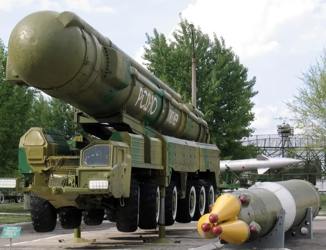 Испытания ракеты РС-26 «Орешник» стали предупреждением Западу и Украине
