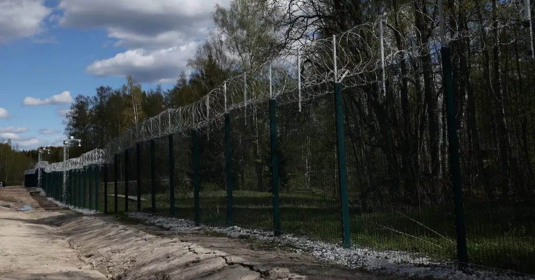 Польша строит умный забор с видеонаблюдением и электропитанием на границе с Беларусью
