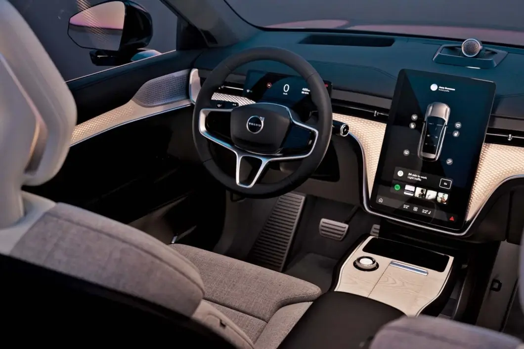 Volvo станет первой автоплощадкой для ИИ Gemini в Android Automotive OS