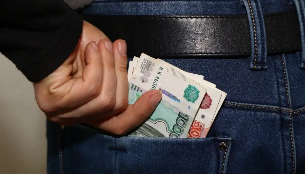 В Минске задержали молодого человека за хищение 1 100 рублей у подруги