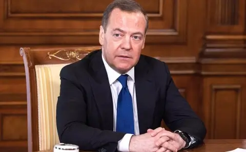 Медведев предупредил о расширении «буферной зоны» на фоне западной поддержки Украины