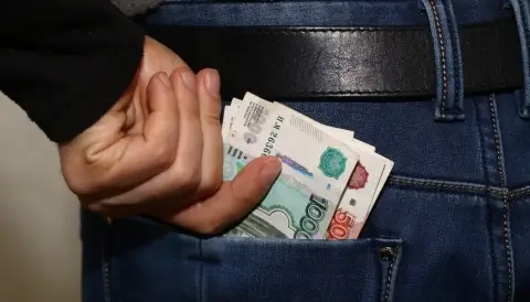 В Минске задержали молодого человека за хищение 1 100 рублей у подруги