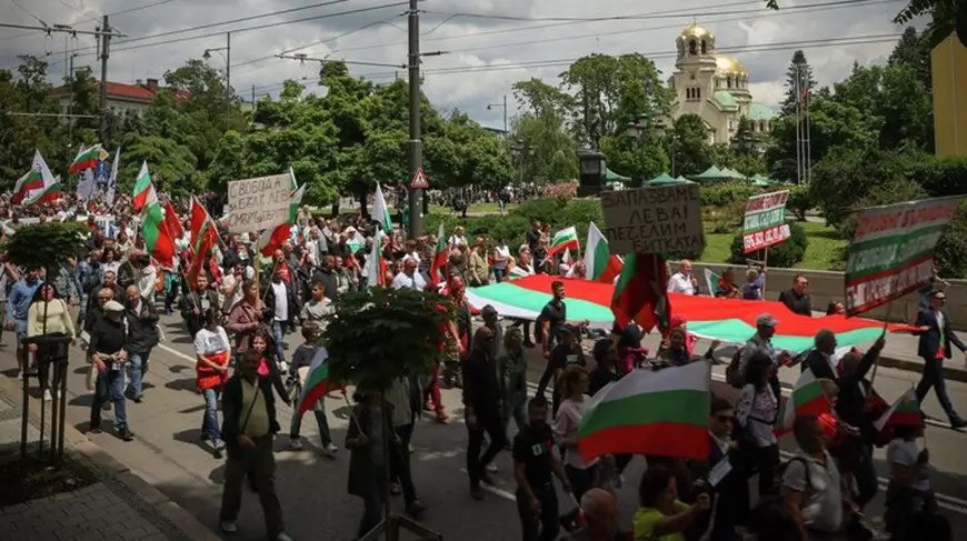В Болгарии прошли массовые акции протеста против введения евро