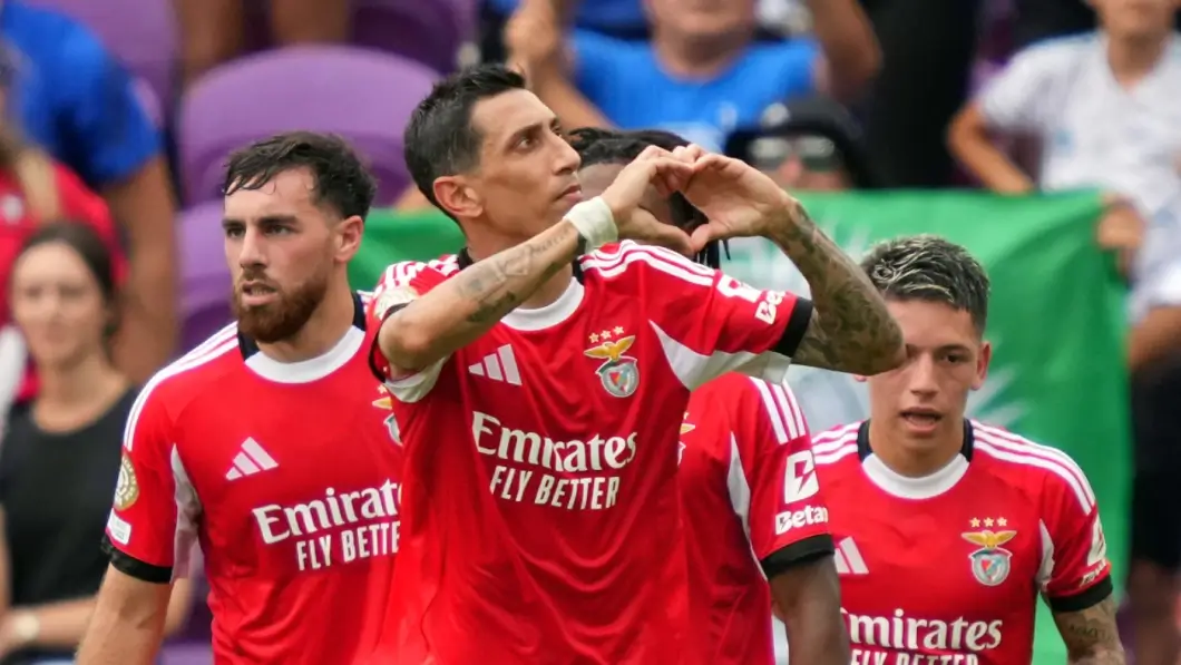 Бенфика одержала разгромную победу над Окленд Сити в групповом раунде Клубного чемпионата мира