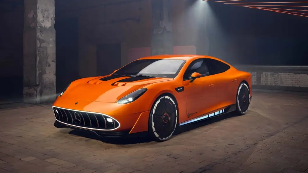 Mercedes-AMG представила концепт GT XX: электроседан мощностью 1340 л.с. с имитацией V8-саунда