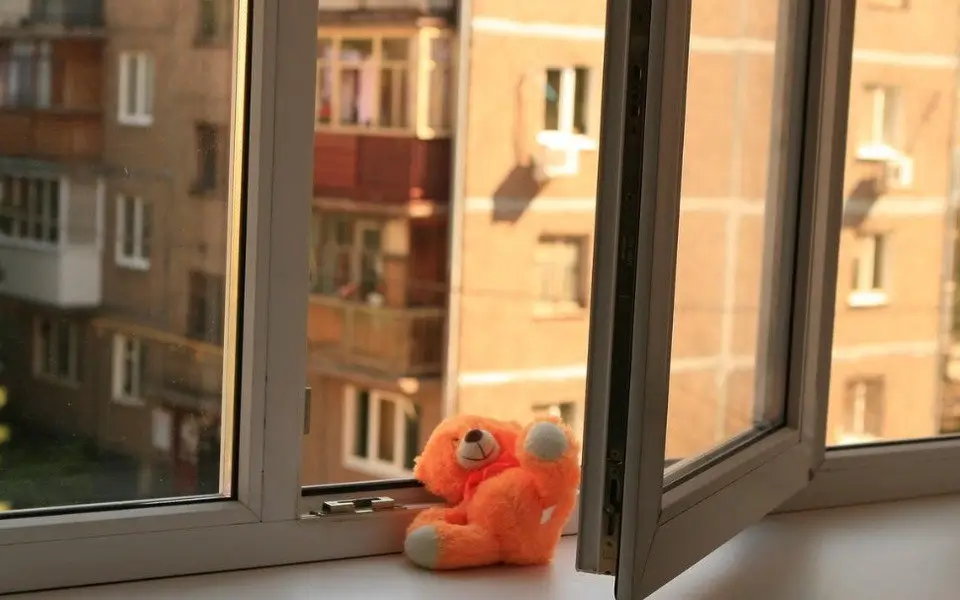 В Орше 8-летний мальчик погиб, выпав с балкона седьмого этажа