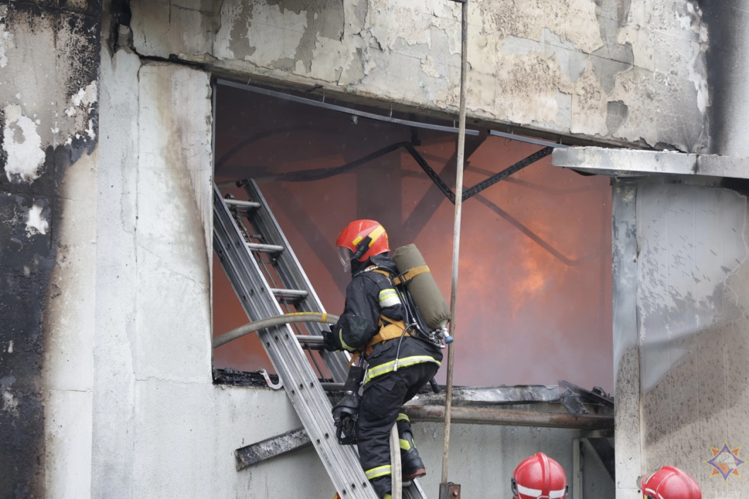 Пожар на заводе «Керамин» в Минске ликвидирован — ущерб около 40 м², пострадавших нет