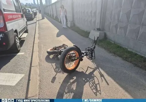 В Минске велосипедист пережил двойное ДТП на улице Ванеева