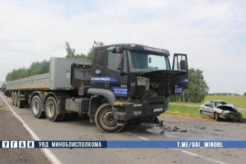 В Минском районе произошло ДТП с участием грузовика и легкового автомобиля: пострадали четыре человека, включая двоих детей