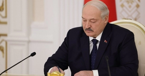 Лукашенко подписал закон об обновлении соцстрахования и пенсионного обеспечения
