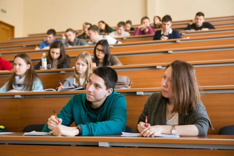 Начинается волна вступительной кампании‑2025 в Беларуси: как изменились приоритеты абитуриентов