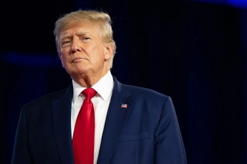 Трамп укорачивает «50-дневный ультиматум» Путину и грозит 100 % тарифами