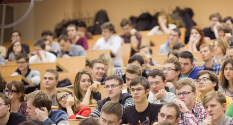 В Брестской области взыскано более 650 тыс. рублей с выпускников за неотработанное бюджетное обучение