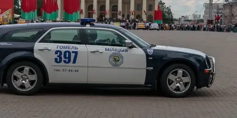 Сотрудники ГАИ Могилевщины оперативно помогли доставить пострадавшую девочку в больницу