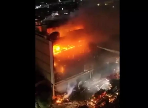 Пожар в новом ТЦ в Ираке унес более 60 жизней, ведется расследование