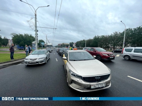 Массовая авария на Партизанском проспекте: столкнулись четыре автомобиля