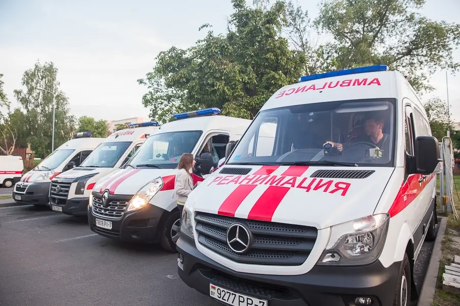 Девушка в Дрогичине получила тяжёлые травмы, упав с крыши автомобиля при попытке сделать фото