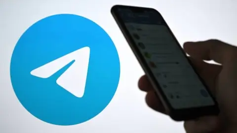 Telegram начал блокировать каналы за публикацию личных данных и вымогательство — заявление Павла Дурова