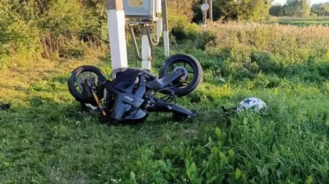 Мотоциклист попал в реанимацию после съезда в кювет на дороге Н-4634 в Буда-Кошелевском районе