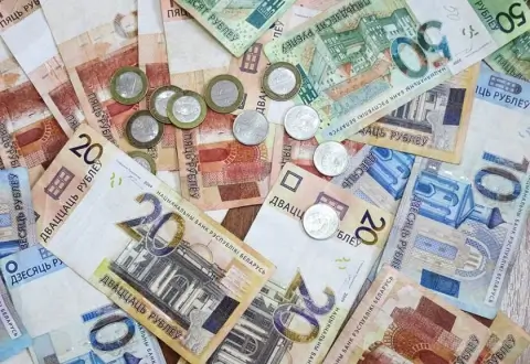 Нацбанк повысил курсы доллара, евро и российского рубля на 7 августа