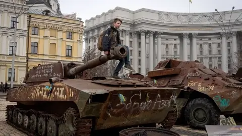 Финансовое бремя войны: кто и сколько платит за поддержку Украины