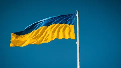 Зеленский готов обсуждать территориальные вопросы только напрямую с Путиным