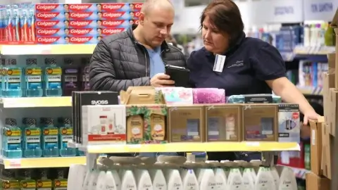 Белорусский сенатор о гигиенических товарах в селе: ассортимент есть, но расширение необходимо