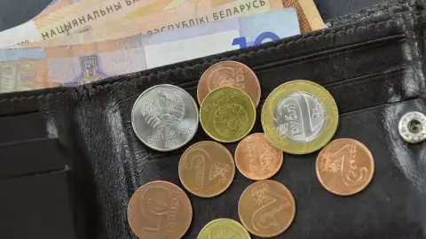 Слонимчанка потеряла более 20 тысяч рублей, поверив в виртуальную любовь