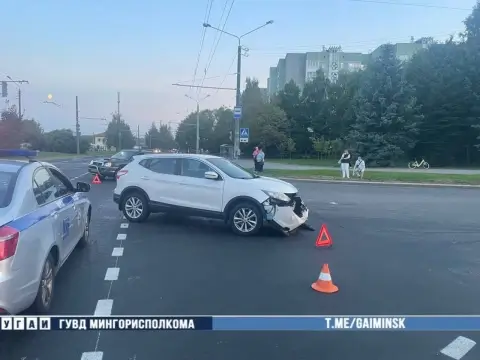 ДТП в Минске: при левом повороте водитель Nissan не уступила дорогу Hyundai