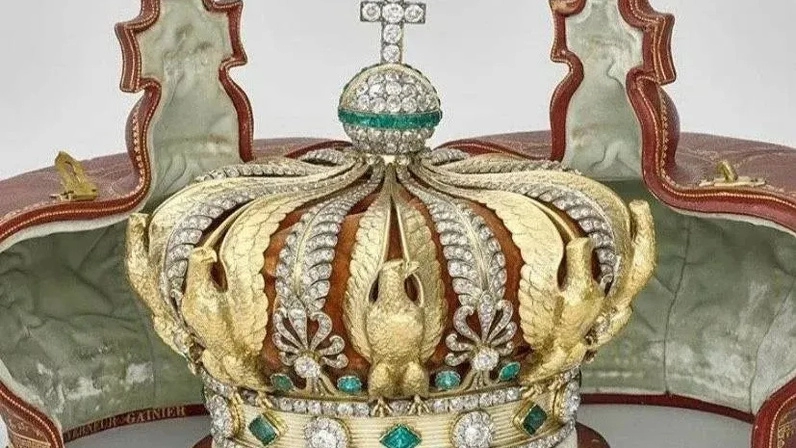 Ограбление века: из Лувра похищены королевские драгоценности