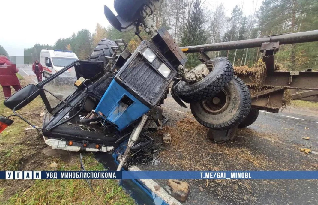 В Пуховичском районе в результате ДТП погиб 18-летний тракторист