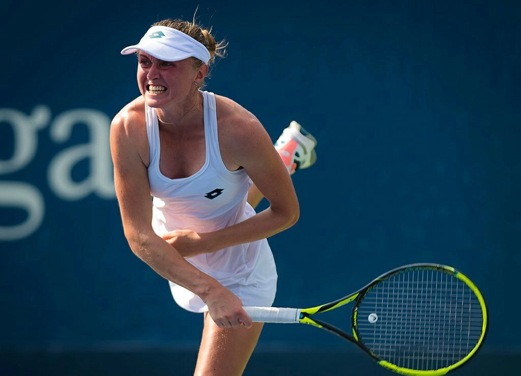 Саснович уступила Бенчич в стартовом матче турнира WTA в Гонконге