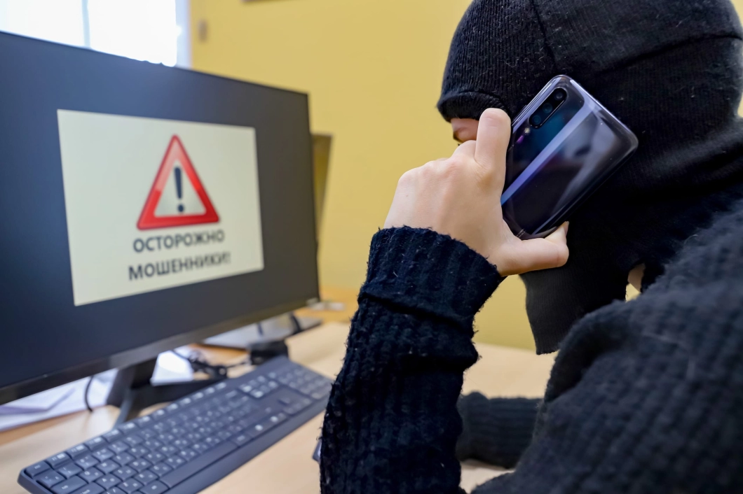 Мошенники в Беларуси вышли на новый уровень: преступники начали писать детям в мессенджерах