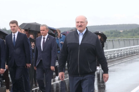 Белорусские дороги стали визитной карточкой страны — Александр Лукашенко