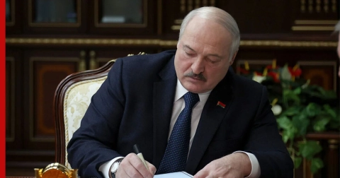 Лукашенко увеличил выплаты молодым специалистам АПК до 409,5 рубля: новые стимулы для сельских кадров