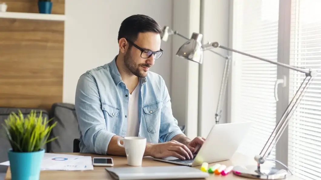 В Беларуси меняют правила для самозанятых: с 2026 года отменят льготы и введут фиксированный платёж