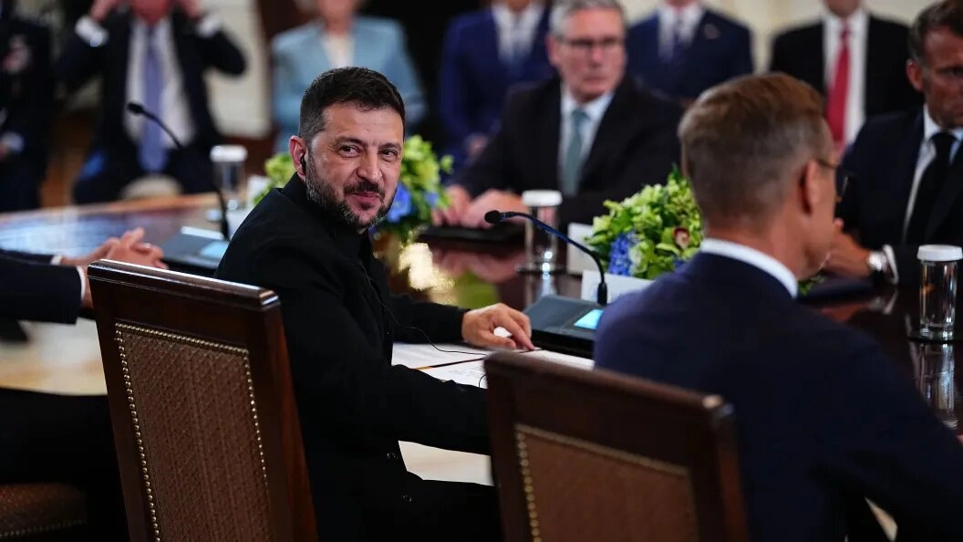 FT сообщила ожидаемые сроки подписания плана по Украине Зеленским