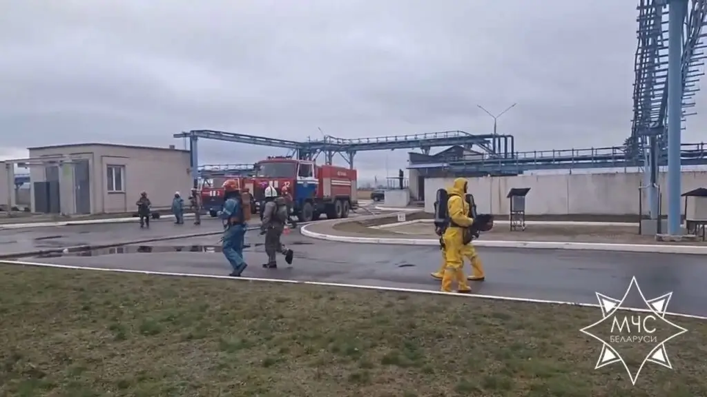 Четверо пострадавших при ЧП на «Беларуськалии» доставлены в Минск для специализированного лечения