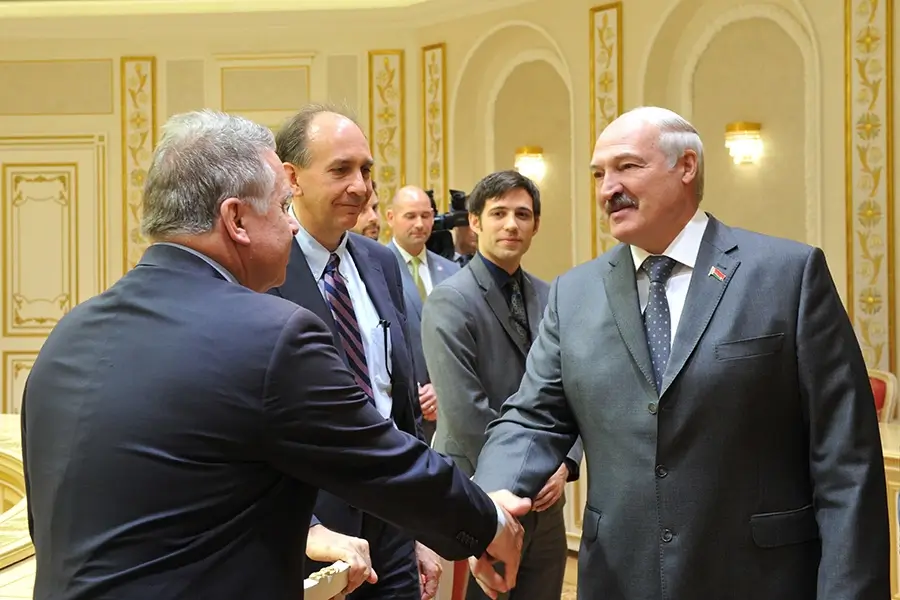 Лукашенко анонсировал новые переговоры с делегацией США на фоне ситуации на границе с Литвой