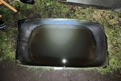 Трагическая гибель: пенсионер утонул в поилке для птиц у себя во дворе