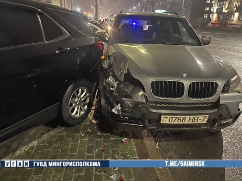 На Кальварийской в Минске столкнулись пять автомобилей: движение на участке было временно затруднено