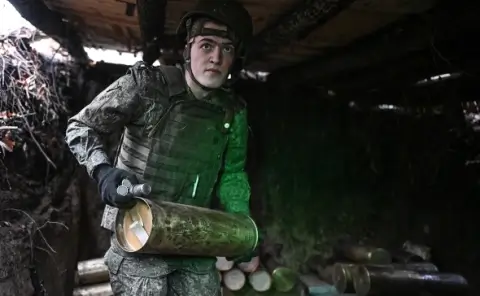 Российские подразделения сообщают о полном контроле над Купянском в Харьковской области