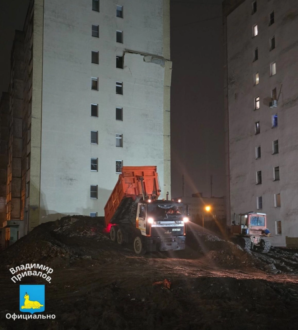 В Гомеле продолжаются круглосуточные работы после ЧС в жилом доме на улице Косарева