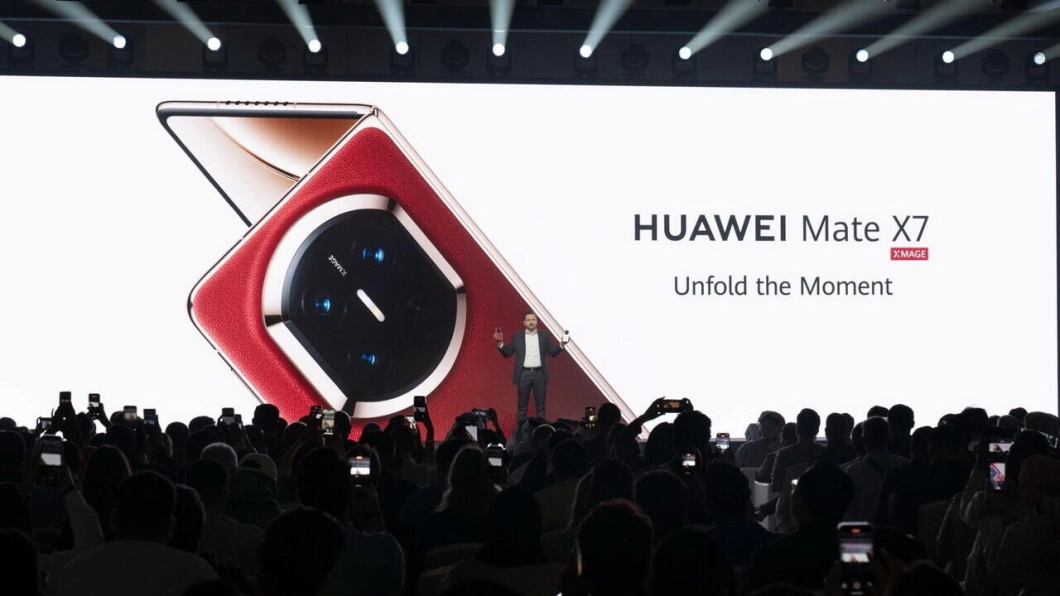 Huawei впервые выводит на мировой рынок сверхтонкий складной смартфон Mate X7 и другие устройства