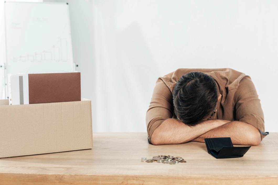 Как в СССР искали «тунеядцев» и принуждали их к труду