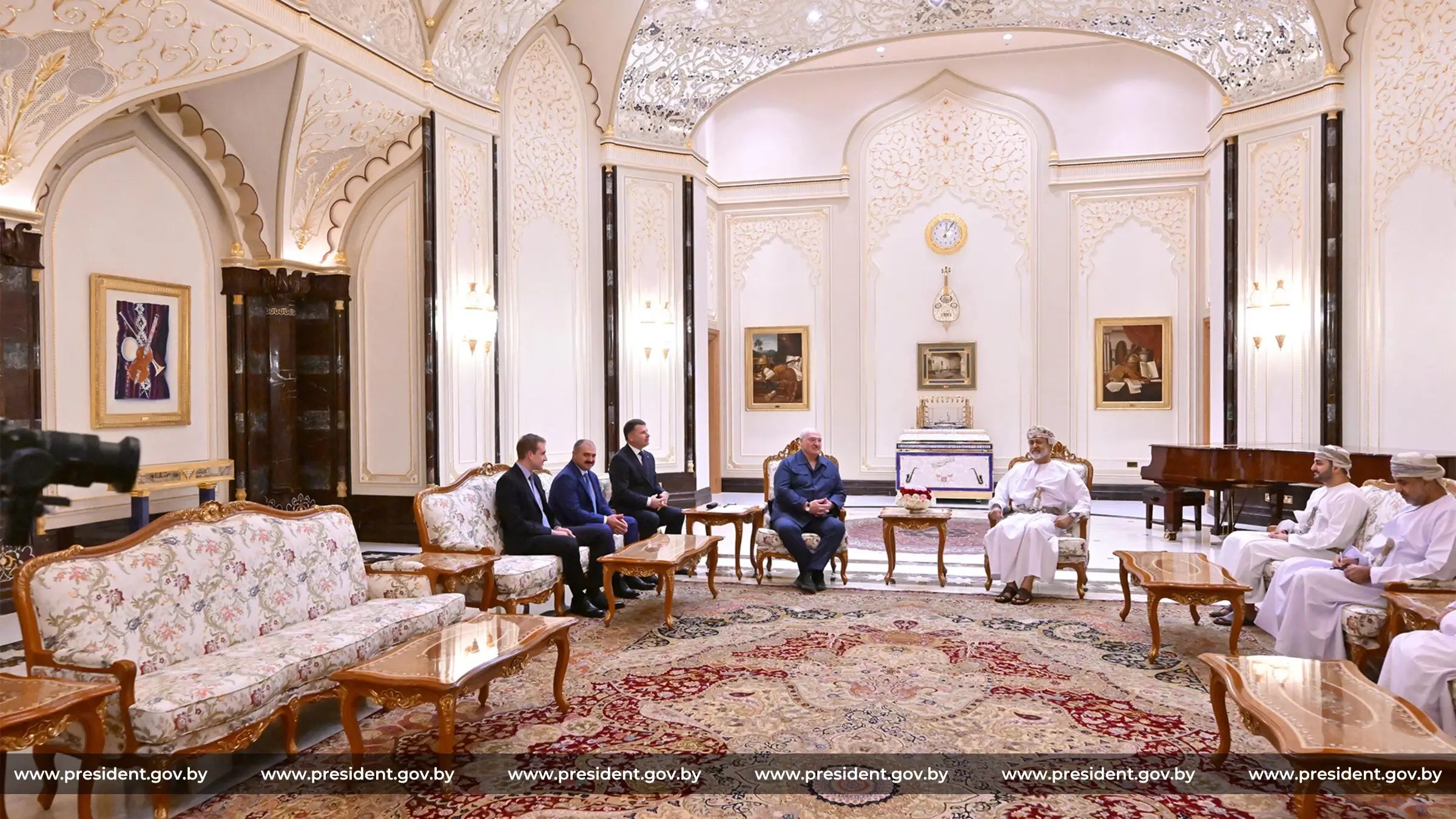 Лукашенко и Султан Омана провели переговоры в Маскате: обсуждены ключевые проекты и экспортные инициативы