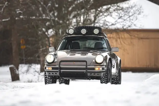 На аукцион выставлен уникальный внедорожный Porsche 911 Safari