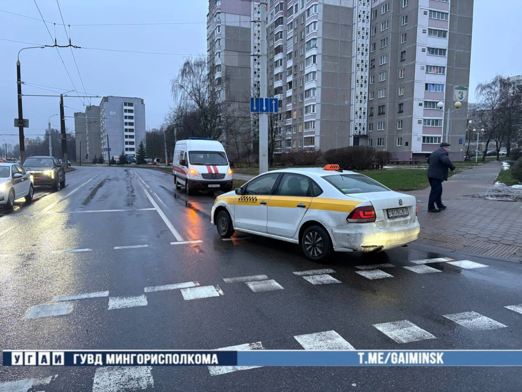 В Минске водитель Volkswagen сбил пешехода на регулируемом перекрёстке