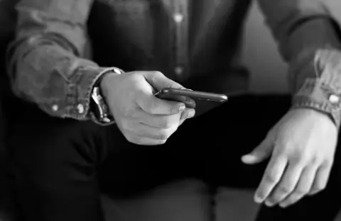 Житель Мозыря обвинён в многократном приковывании сына цепью к батарее