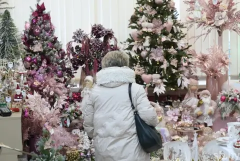 Белорусские торговые сети готовят масштабные новогодние распродажи и расширенный ассортимент
